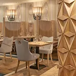 Hotel Aries &