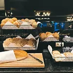 Hotel Aries & 5*
