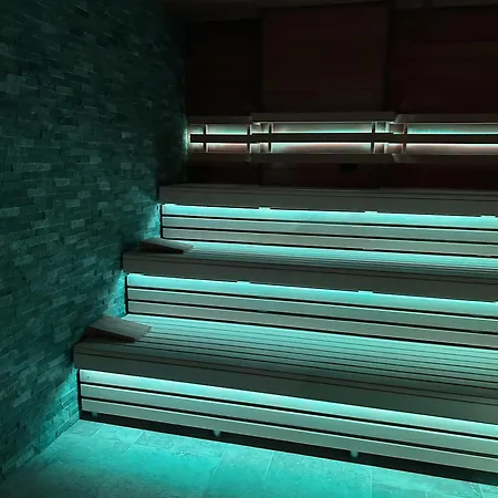 Aries & 호텔 슈차이르크