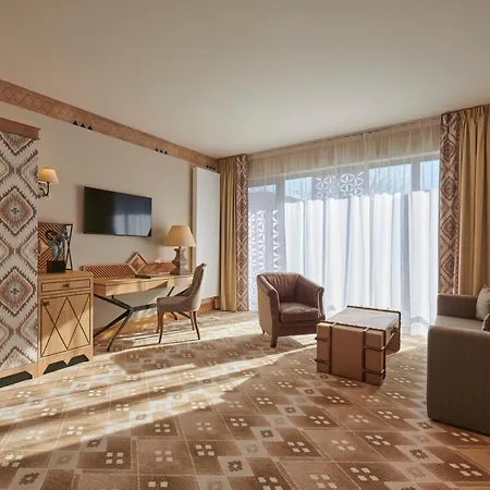 Hotel Aries & 5*