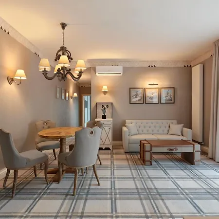 Hotel Aries & 5*