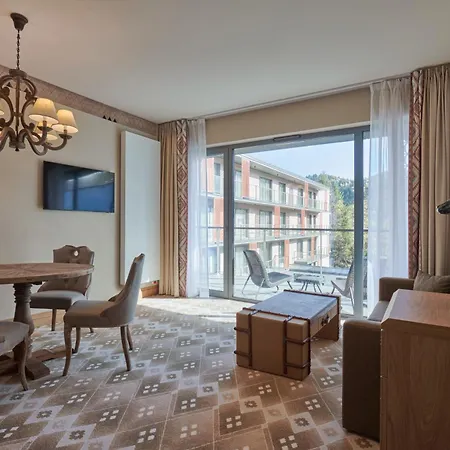 Aries & 5* 슈차이르크