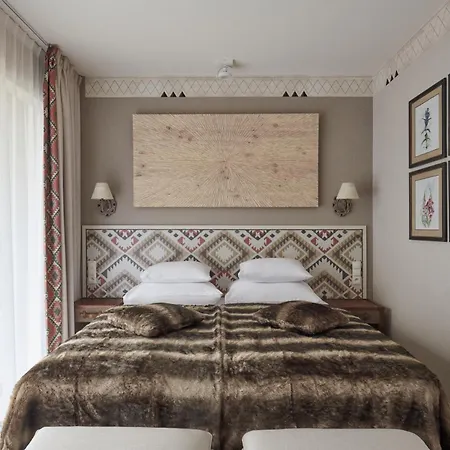 Hotel Aries & 5*