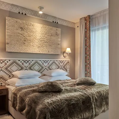 Aries & 호텔 슈차이르크