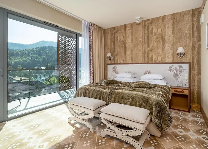 Aries & מלון שצ'צ'ירק